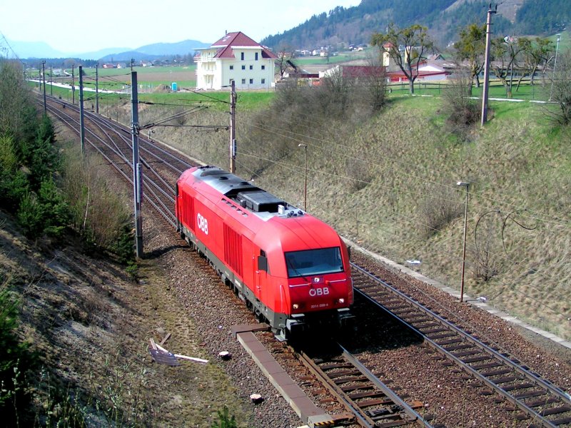2016 059-4 erreicht als LZ den Bhf. Launsdorf-Hochosterwitz; 090407