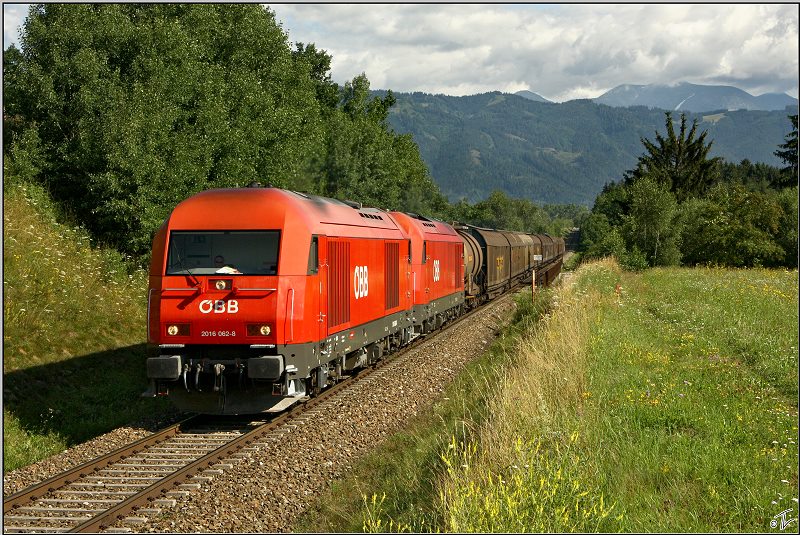 2016 062 & 046 fahren mit dem Gterzug 55555 von Zeltweg nach Frantschach.
Fisching 09.07.2009