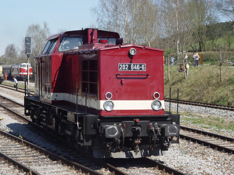 202 646 im Bahnhof Thalheim (15.04.07)