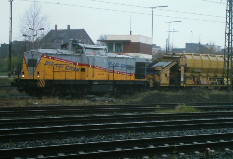 203 005 im Bf Peine am 10.04.2008