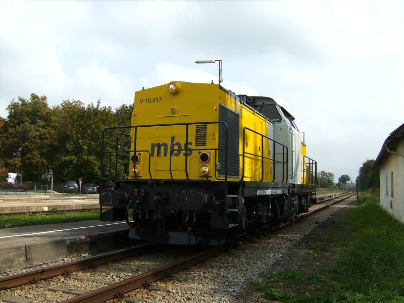 203 159 der MBS whrend eines Betriebshaltes im Bf Trkheim.