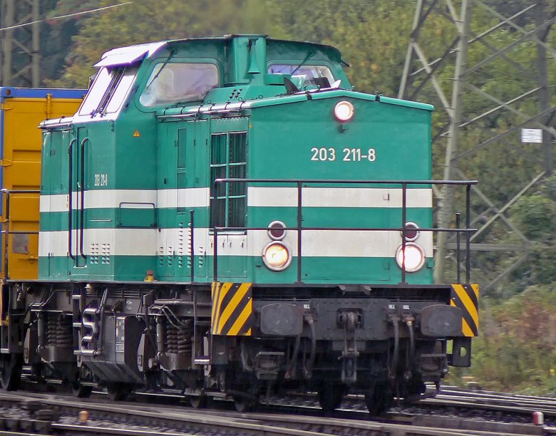 203 211-8 bei einsetzendem Regen in K�ln Gremberg am 14.09.09