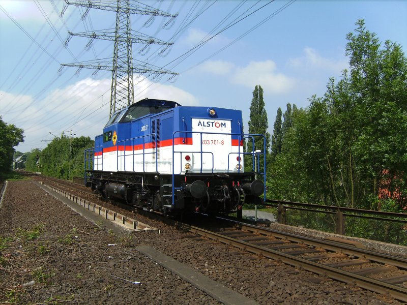 203 701(1001 001)auf berfhrungsfahrt von Emmerich nach Stendal in zwischen Oberhausen und Duisburg am 23.06.2009