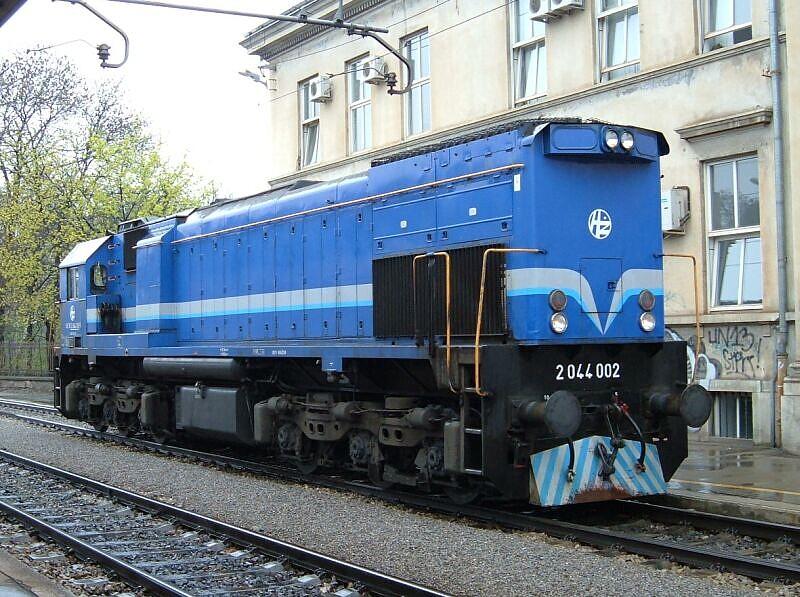 2044 002 am 06.04.2006 in Zagreb Gl.kol., Dieselelektrische Lok von Genral Motor.