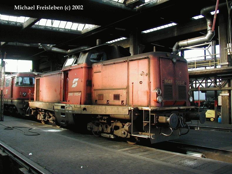 2048 003-4; in Wien Nord; am 23.August 2002