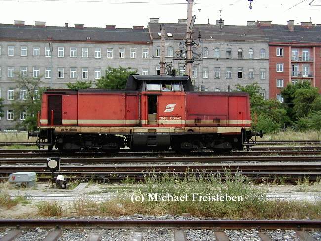 2048 004-2; Bhf. Wien Nord; 19-07-2001