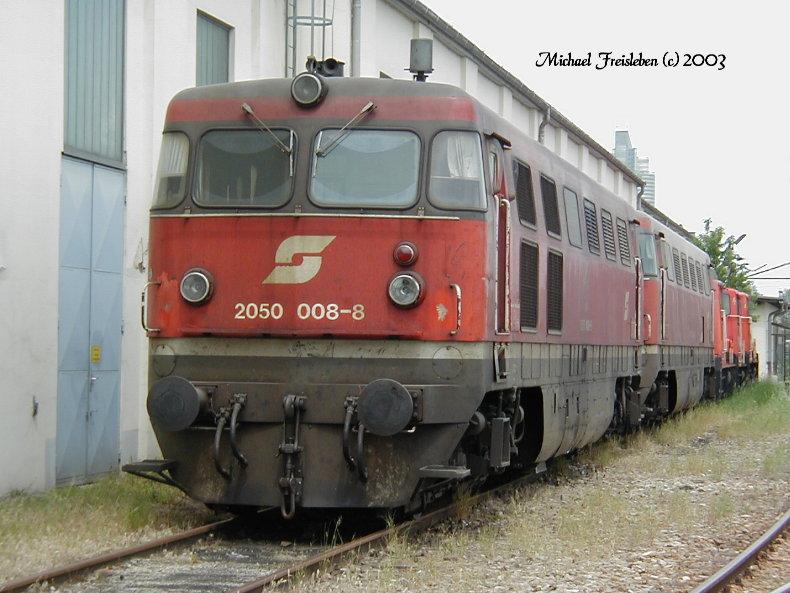 2050 008-8, am 19.Mai 2003 bereits abgestellt in der ehemaligen Traktion Wien Nord