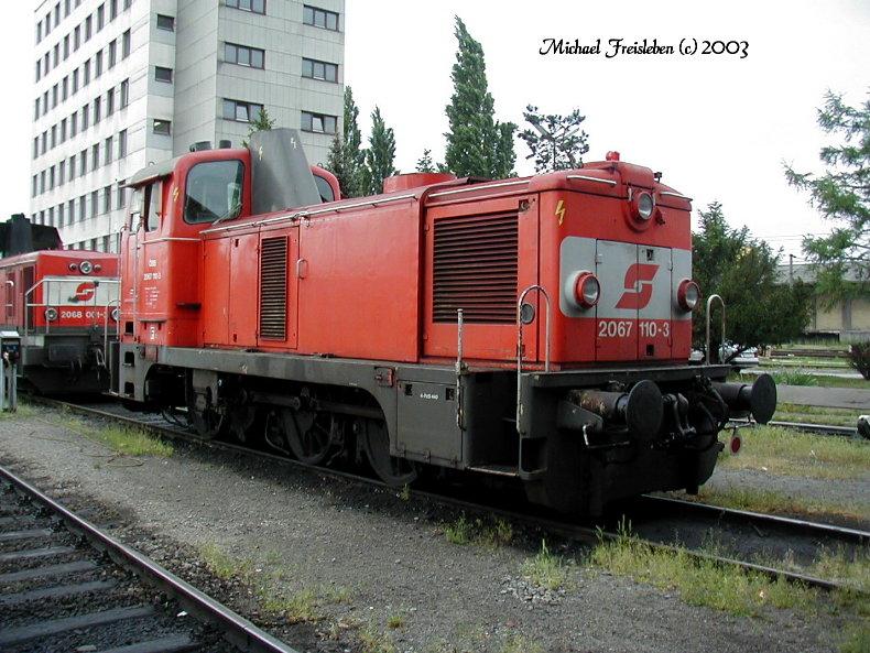 2067 110-3, am 11.Mai 2003 in der Traktion Wien Ost