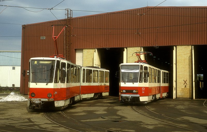 211 + 344  Belgrad  26.05.02