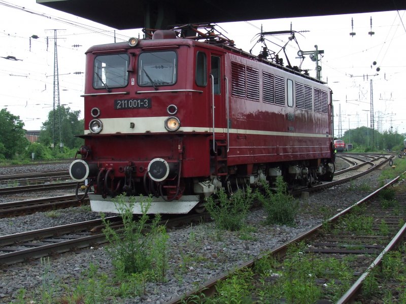 211 001 am 19.5.2007 in Koblenz-Ltzel