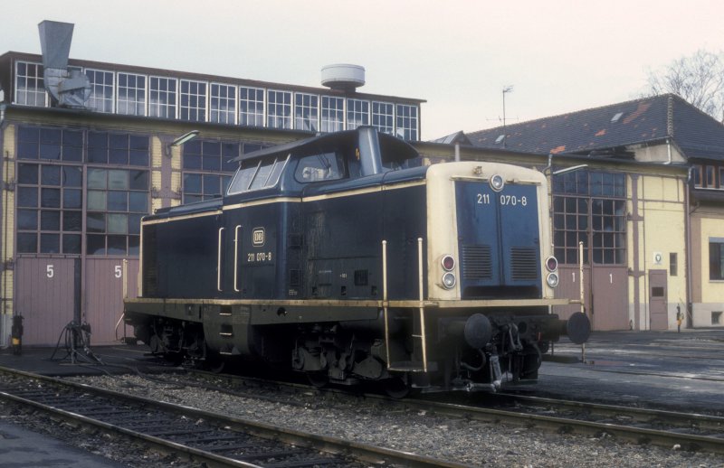 211 070  Tbingen  08.04.85