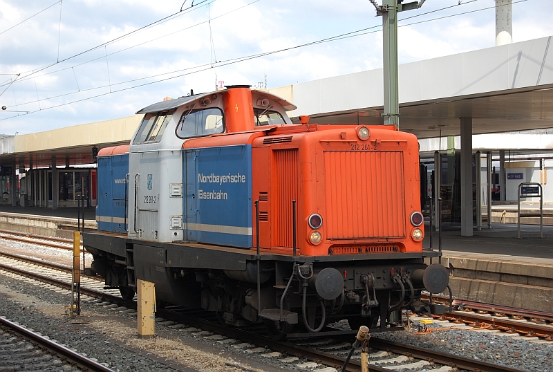 212 261-2 (NbE) am 25.6.2009 in Hannover Hbf