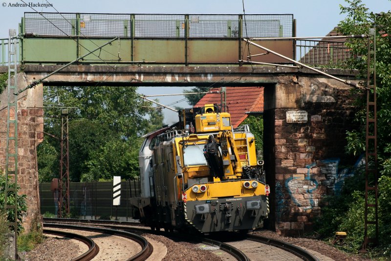 212 270-3 der Nbe mit dem DBV 94604 (Oberhausen Hbf-Hausach) am km 59,2  14.8.09