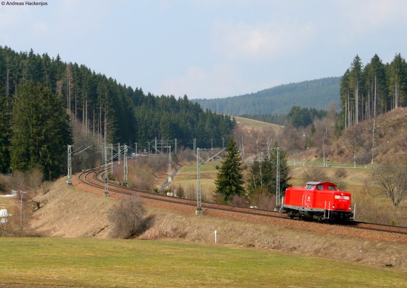 212 274-5 von DB Services als Tfzf ***** (***-Villingen) am km 70,0 6.4.09