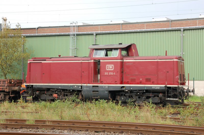 212 370-1 (V 100) der EfW-Verkehrsgesellschaft mbH in Datteln am 28.09.2007.