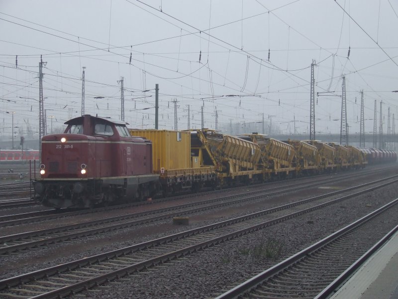 212 381 am 5.4.2008 in Hanau Hbf