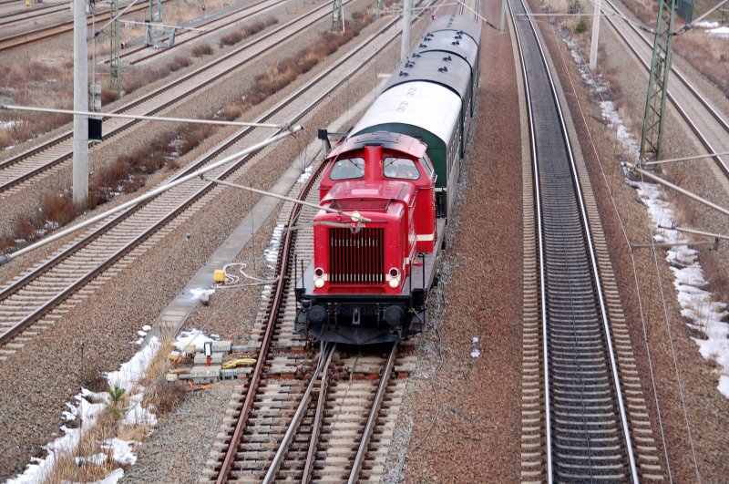 213 334 der Rennsteigbahn befrderte am 20.01.09 diesen Personenzug durch Bitterfeld. Weiss jemand ob das ein Sonderzug war???