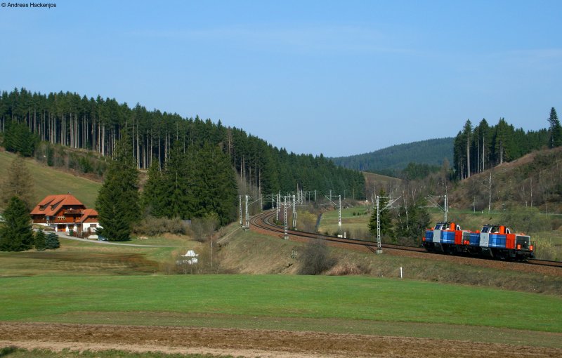 214 001-0 und 011-9 der Nbe als Tfzf am km 70,0 11.4.09