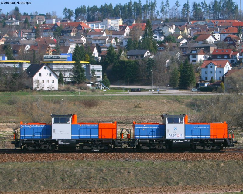 214 001-0 und 011-9 der Nbe als Tfzf am km 70,0 11.4.09