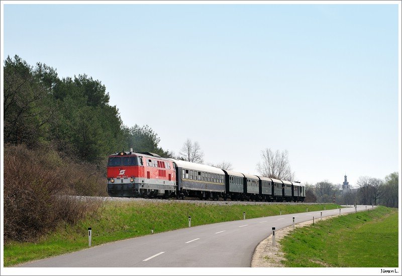 2143.051 mit SDZ 16207 in der N�he von Lackendorf.