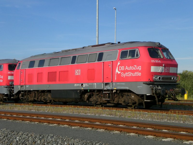 215 911 von der DB AutoZug  SyltShuttle  am 01.08.2007 in Niebll.