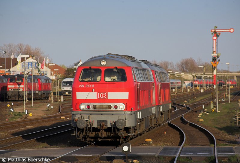215 913-5+215 901-0 in Westerland (Sylt) am 23.04.08.