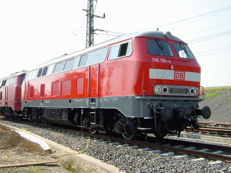 216 135-4 gesehen im Bahnhof Limburg, Neubaustrecke FFM - Kln, SEP2002