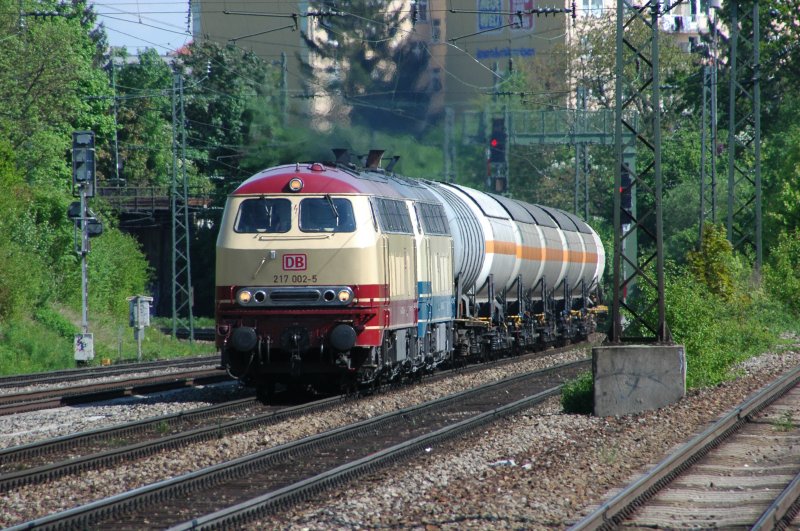 217 002&014 am 09.05.09 mit FIR 52682 Mühldorf -> München Nord am Heimeranplatz