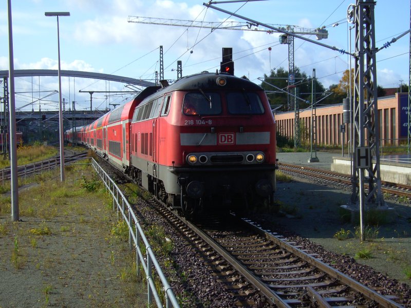 218 104-8 erreicht soeben den Bahnhof Lbeck (04.10.08)