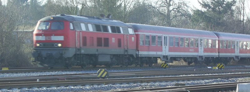 218 193-1 fhrt am 3.2.2009 mit RB 13961 aus Wendlingen in den Bahnhof Kircheim/Teck ein, um wenig spter wieder zurck nach Wendlingen zu fahren.