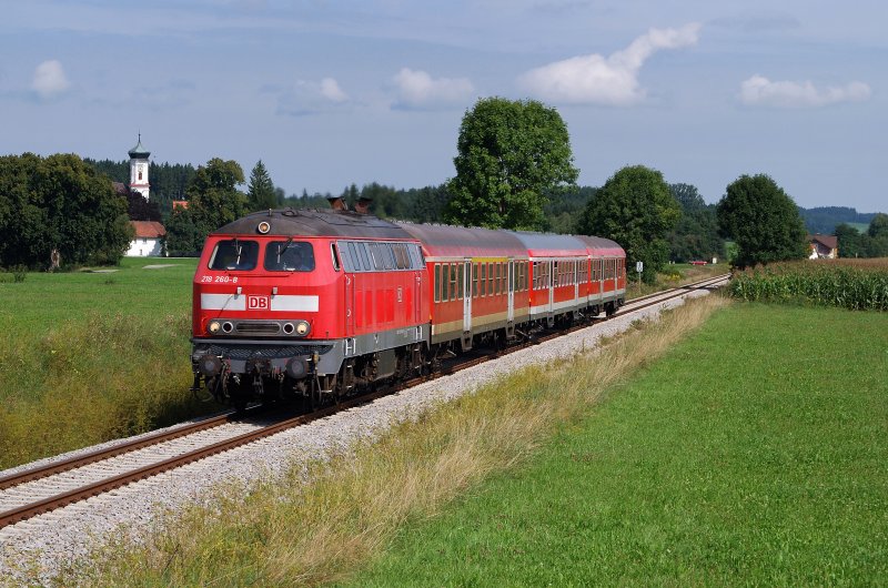 218 260 mit RB 32794 bei Brenweiler (21.08.2008)