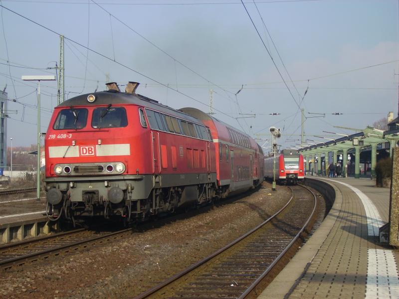 218 408 bei der Ausfahrt am 16.1.06 in Worms .