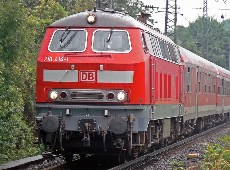 218 414-1 , aufgenommen in Kln West am 12.08.09