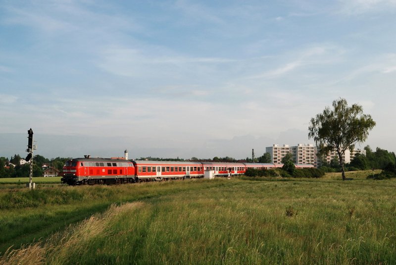 218 418 mit einer RB bei Markt Schwaben (06.06.2007)