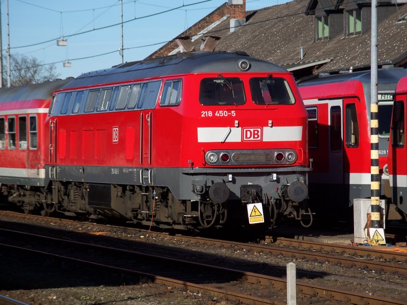218 450 steh abgestellt in Goslar (9.2.2008)