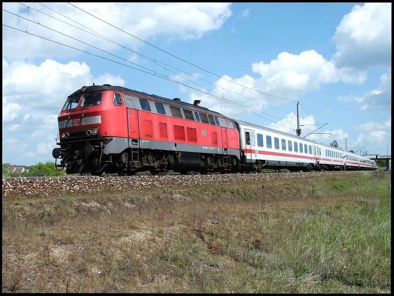 218 458-8 mit IC 1911 von Stralsund nach Kln am 13.05.2007 zwischen Hbf Stralsund und Hp Grnhufe.