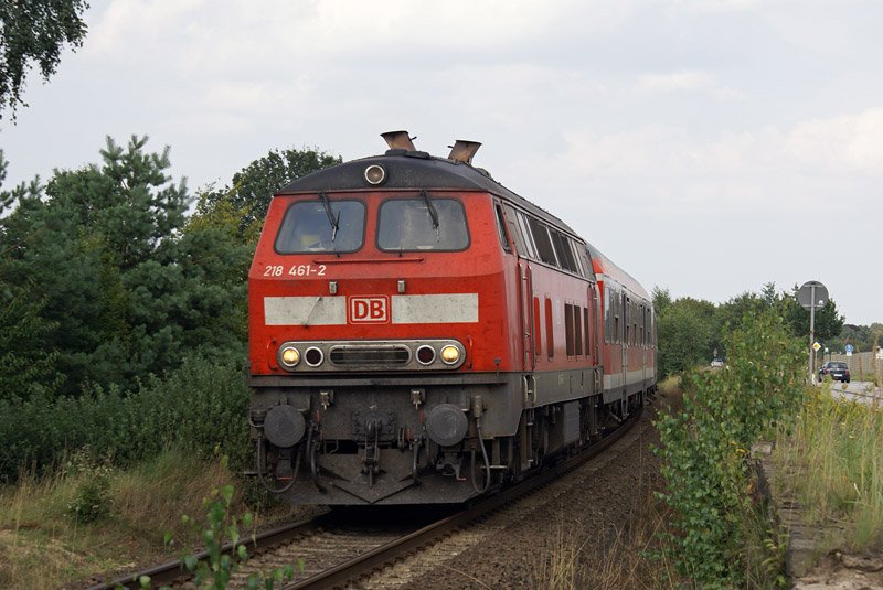 218 461-2 erreicht mit einer RB nach Lbeck Hbfam 14.08.2007 den Haltepunkt Lbeck-Kcknitz