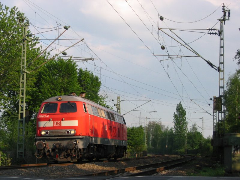 218 812-6 als Lz am Km 28,190 in D�sseldorf am 06.05.2008