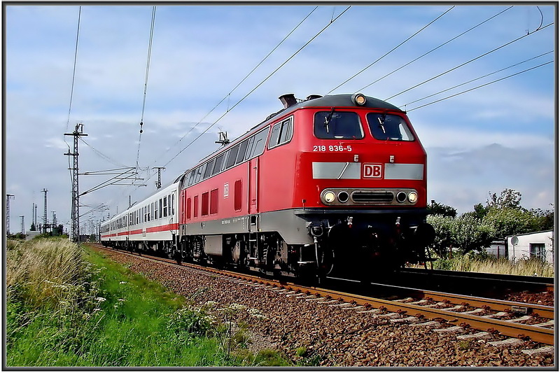 218 836-5 mit IC1814 unterwegs nach Heringsdorf.  Stralsund am 18.07.09 