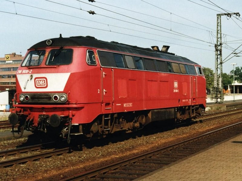 218 908-2 auf Bahnhof Leer am 14-9-1991. Bild und scan: Date Jan de Vries. 