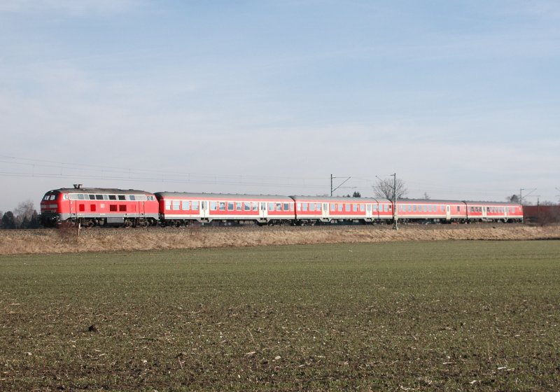 218 am 26.01.08 hinter RB 32983 von Buchloe nach Mnchen kurz vor dem Bahnhof Aubing