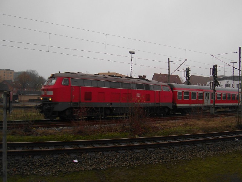218 xxx-x fhrt am 6.12.08 mit RB 21321 nach Hamburg Hbf aus dem Bahnhof Bad Oldesloe.
