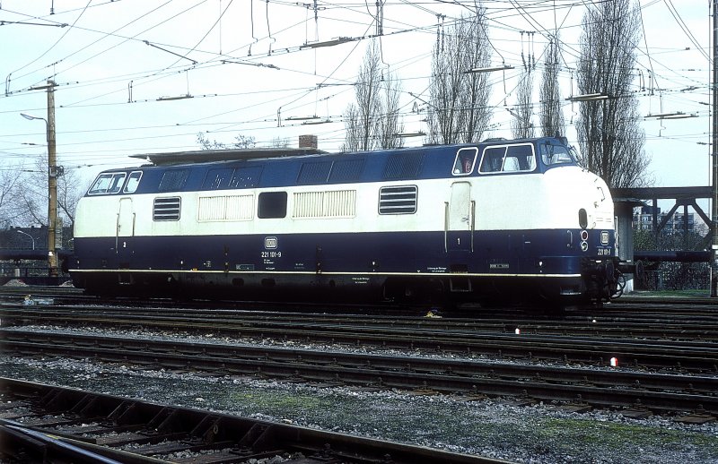 221 102  Oberhausen-W.  24.04.86