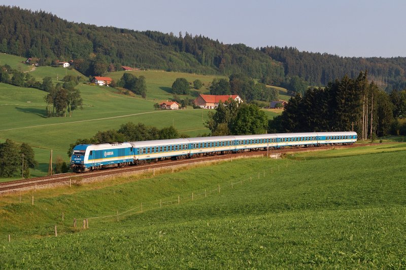 223 061 (Arriva) mit Alx 38702 bei Ellenberg (27.08.2009)