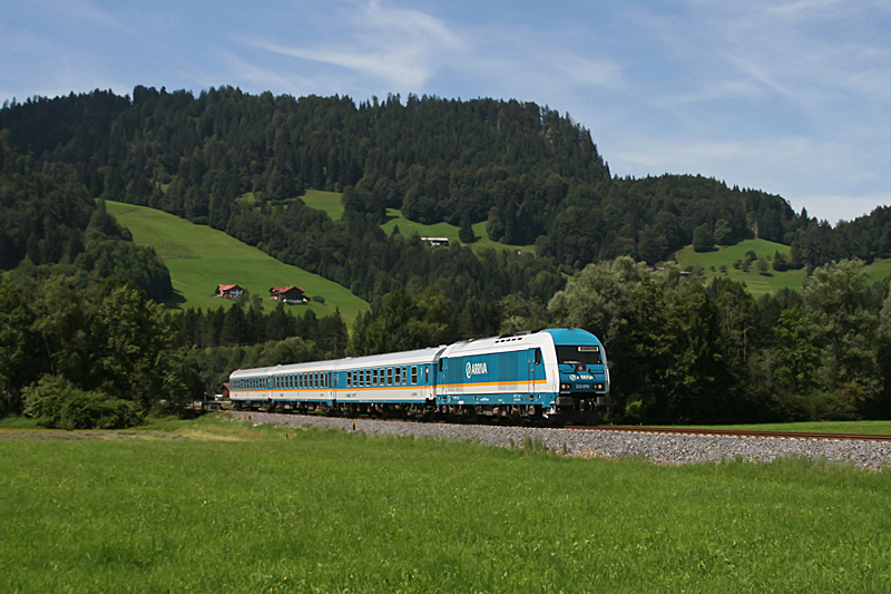 223 070 mit Alex 39956 am 16.08.2009 bei Oberstdorf.