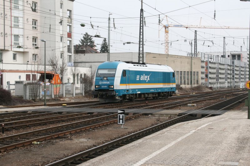 223 071 rangiert zum Alex nach Hof(Hbf),den 183 003 aus Mnchen gebracht hat.