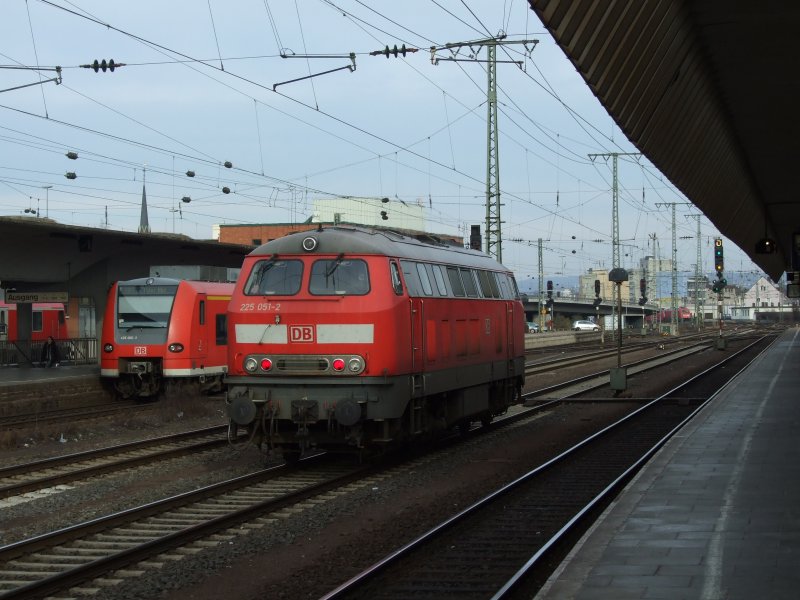225 051-2 auf Solofahrt in Koblenz.26.1.08