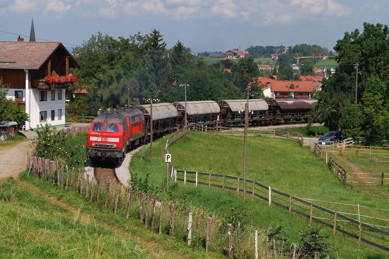225 071 und 084 mit Umleiter FS 45188 in Durach (27.08.2009)