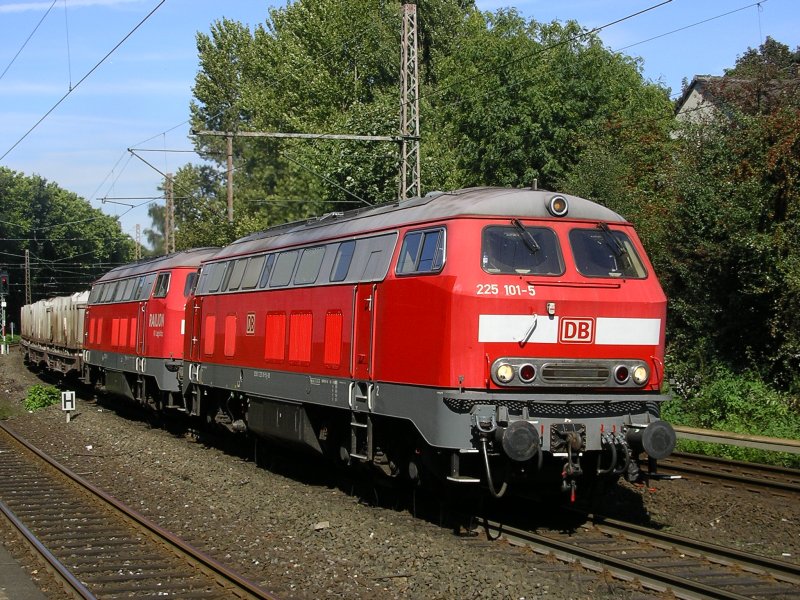 225 101-5 und 225 109 mit GZ unterwegs nach Bochum Nord.(09.09.2008)