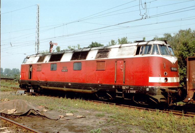 228 582 noch als 118 in Nauen-August 1990